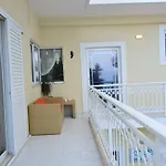 Apartment Mara's *