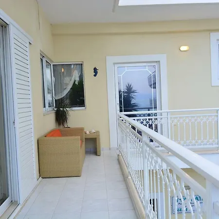 Apartment Mara's *